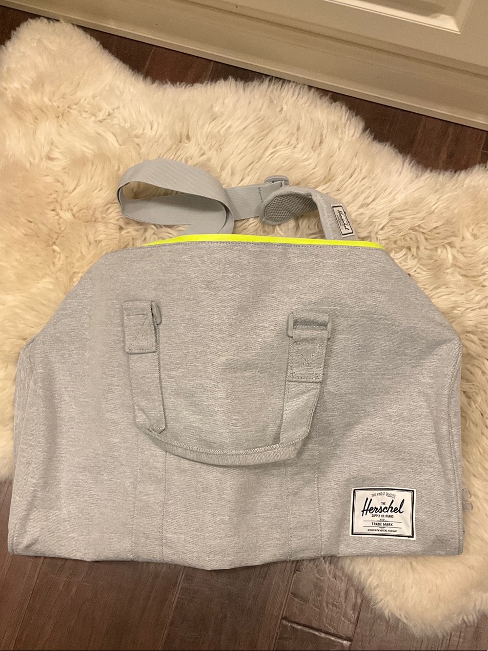 Herschel duffle bag, never used